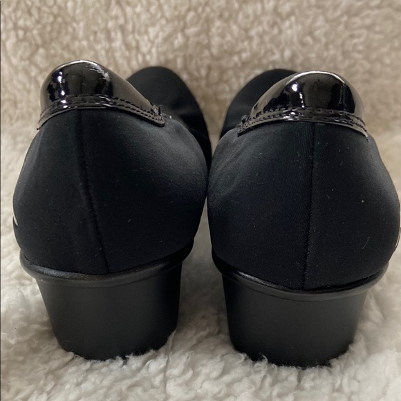 Anne Klein Sport Black Flexible Flats Size 8 - Picture 5 of 6